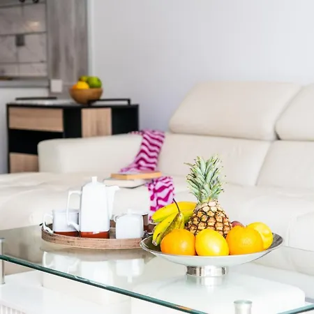 374 Atlantic View 1 Bedroom, Terrace, And Heated Pool *